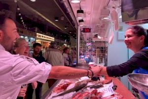 Los mejores chefs de Alicante revalorizan los productos del Mercado Central y la gastronomía con el éxito de los showcooking