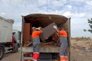 La huella del hombre en Valencia: retiran 470 toneladas de residuos en vertederos y solares
