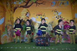 Cinco colegios de Valencia, Cádiz, Málaga y Murcia ganan el concurso nacional de villancicos para salvar a las abejas