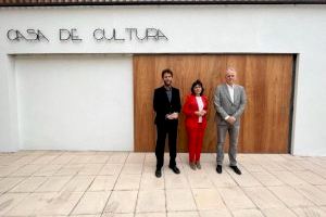 Héctor Illueca visita la finalización de la obras de la Casa de la Cultura de Quart de Poblet