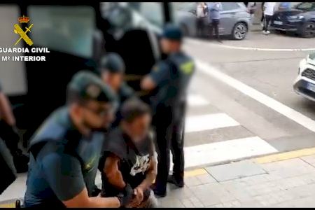 VIDEO | Cae una banda de 12 personas que robaba en polígonos de Riba-Roja, Pobla de Vallbona y Llíria