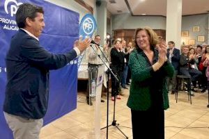 Mazón arropa a Gómez en su presentación como candidata: “Es un referente provincial, comarcal y la mejor alcaldesa para Almoradí”