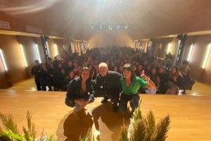 Carolina Gracia clausura el congreso “Y de repente… adolescente” en el auditorio La Lonja