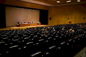 El Claustro de la Universidad de Alicante celebra el lunes, en el Paraninfo, su sesión plenaria