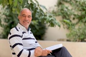 El Premio Rei Jaume I a la Protección del Medio Ambiente 2022 Emilio Chuvieco visita la Universidad de Alicante