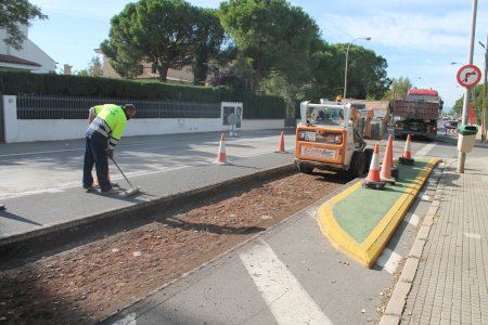 Benicàssim adjudica el Plan de asfaltado en una decena de viales del municipio