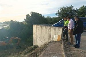 El Ayuntamiento de Peñíscola arranca los trabajos de desbroce de los principales barrancos de la población