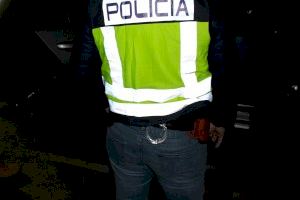 Detingut un jove de Paterna per vendre un mòbil que va robar al metro