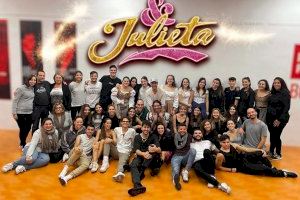 La Falla Quarts de Calatrava presenta el musical ‘& Julieta’ en Burriana