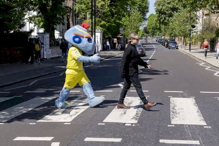 VIDEO | Guiño del Villarreal CF al ‘Submarino amarillo’ de los Beatles: Nacho Cano graba en Abbey Road