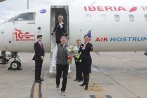 Air Nostrum celebra su pasajero 100 millones