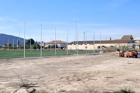 El PP denuncia la paralización en las obras de las pistas deportivas de Molins