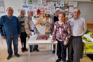 La Asociación de Personas Jubiladas y Pensionistas de Alboraya promueve el consumo local en el Mercado Municipal