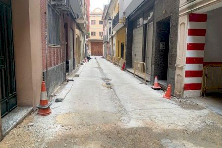 Les obres del carrer Monsen Grau d'Alzira, es retarden fins al 9 de gener