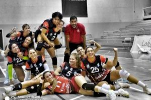 Pleno de victorias del Familycash Xàtiva voleibol femenino y masculino en sus desplazamientos a Almería y Torredembarra respectivamente