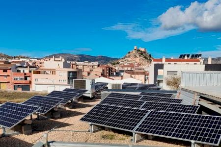 Castalla realitza millores a l’Auditori Municipal i instal·la una planta solar fotovoltaica al terrat