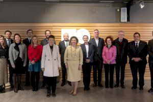 Caixa Ontinyent, Alfredo Calot y la catedrática Consuelo Borrás, galardonados en la 26 edición de los Premios Universidad-Sociedad de la UV