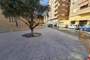 El Ayuntamiento de Elda mejora la accesibilidad en el entorno de la iglesia de San Pascual a través de nuevos espacios para peatones