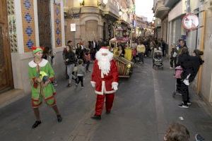 El tren de Nadal comença a recórrer els carrers de Paiporta