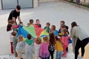 L’Escola de Nadal de Almenara comienza con 80 participantes