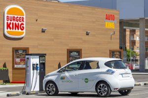 Iberdrola y Burger King instalan 50 puntos de recarga para vehículos eléctricos en la Comunitat Valenciana