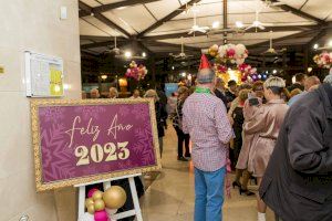 El Centro Cívico Candalix acoge las Preuvas 2022 con las doce campanadas y bailes para los mayores del municipio