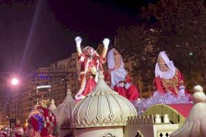 València recupera la tradicional cabalgata y recepción a los Reyes Magos