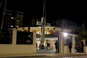 La Cruz del Ribalta ya duerme en su nueva ubicación de Castelló