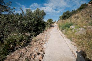 Treballs instal·lació de canalitzacions en la senda d'accés al parc arqueològic de Bairén