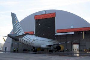La compañía Brok-air Aviation Group pone en servicio en el Aeropuerto de Castellón su nuevo hangar de mantenimiento de aviones