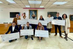 Entregados los cheques a los premiados en el XIX Concurso de escaparatismo navideño 2022