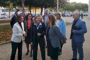 La vicepresidenta Nadia Calviño visita Castelló i es reuneix amb el clúster del taulell