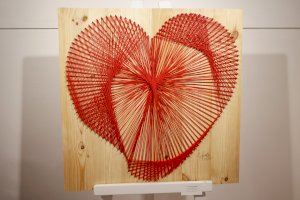 Corazón Exprés presenta en la Casa de Cultura de l’Alfàs la exposición ‘Coleccionando latidos’