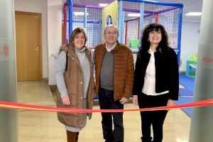Montaverner inaugura su primer parque infantil cubierto