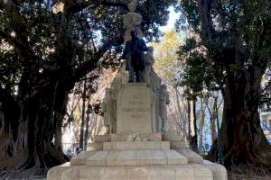 L’Ajuntament restaura el conjunt escultòric de Teodor Llorente de la Gran Via Marqués del Túria