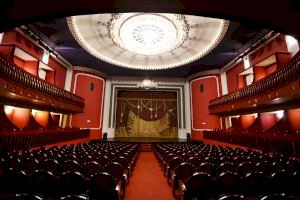 Elda es galardonado con el Premio Tablas 2022 de la Comunidad Valenciana por su apoyo al teatro amateur