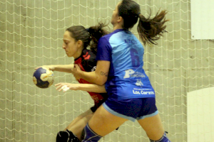 Las saguntinas vencen al Oviedo (27:26) en el partido más destacado de la Jornada 12 de la División de Honor Oro Femenina