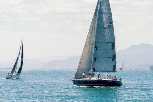 El Barbablu gana la primera regata del año en Cullera