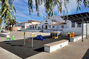 Cabanes invierte 200.000 euros en la renovación de plazas y parques infantiles