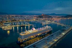 Lo que mejor valoran los cruceristas en Alicante: el clima, la seguridad y la oferta gastronómica