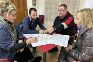 El PP se reúne con la asociación de vecinos ‘La Caseta’ que reivindica mejoras para el barrio de Rafalafena