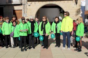 L’Olleria commemora el Dia Contra el Càncer amb un gran llaç solidari de color verd