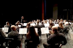 Borriana homenatja Nino Bravo amb el concert de Sant Blai de la Banda Simfònica