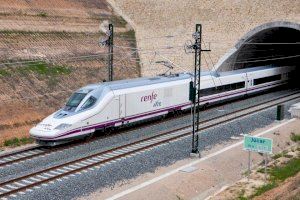 Renfe llança 30.000 places per a viatjar des de Madrid en AVE i Avlo durant les Falles