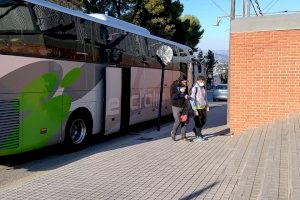 Más de 650 usuarios en los tres primeros días del servicio de autobús por las tardes al polideportivo