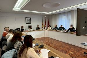 La comisión de seguimiento del protocolo municipal contra la violencia de género se reune en el Ayuntamiento de Xàtiva