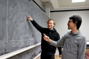 Dos investigadors de l’Institut de Física Corpuscular entre els guardonats amb el Premi Buchalter de Cosmologia