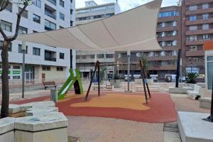 La plaça Polo de Bernabé estrena noves zones verdes i d’ombra
