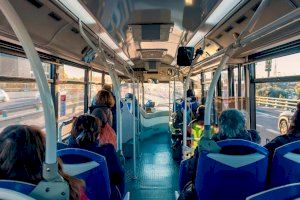 Los autobuses para acudir a los polígonos industriales valencianos triplican el número de viajeros