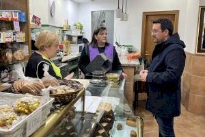 Casabó visita el barrio de la Soledad para conocer las inquietudes y necesidades de sus vecinos y comerciantes